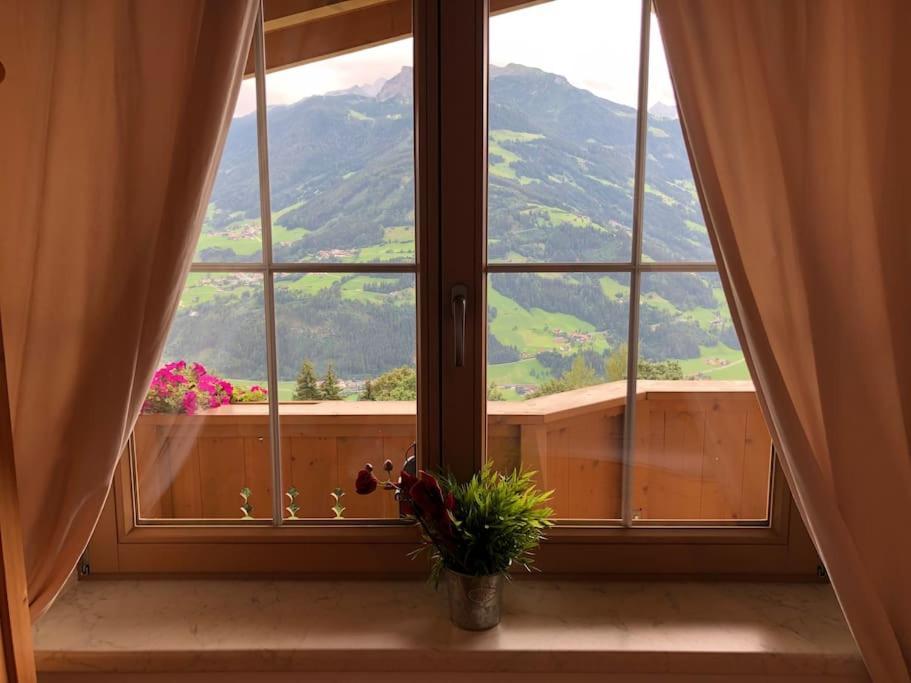 Ferienhaus Zillertal Panorama Blick Balkon Sauna Zellberg Екстер'єр фото